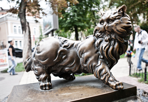 Kiev unusual monuments