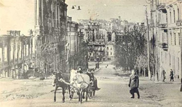 1943 год. Лютеранская улица, весна