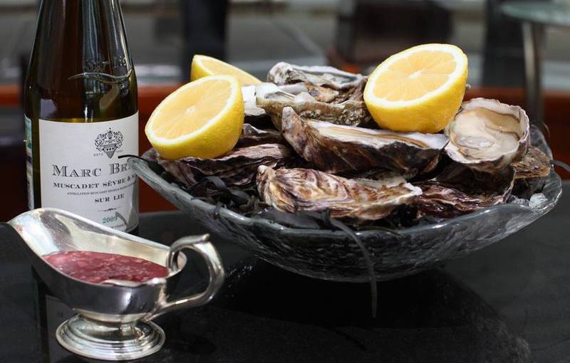 The speech about oysters. 5 restaurants of Kyiv, where to eat mollusks